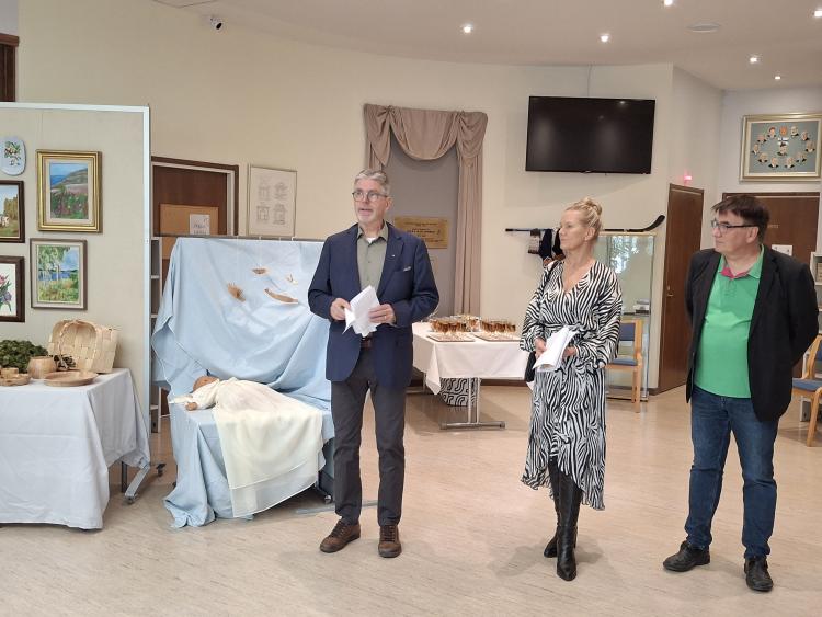 Avajaispuhe piirin pj. Seppo Kuparinen ja Päivölän edustajat